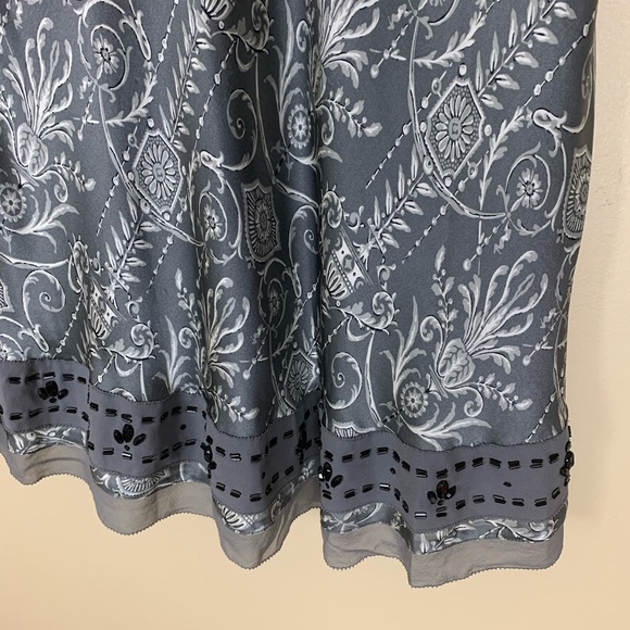 WHITE HOUSE BLACK MARKET • Silk Skirt - Picture 3 of 6